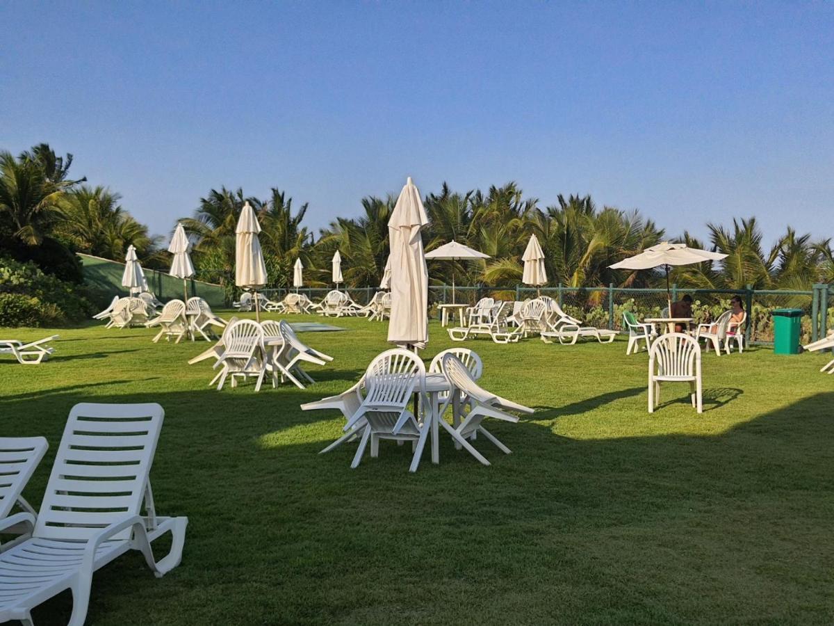 Guarajuba Pe Na Areia Apartamento Exterior foto